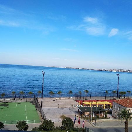 Ambasador Hotell Vlorë Eksteriør bilde